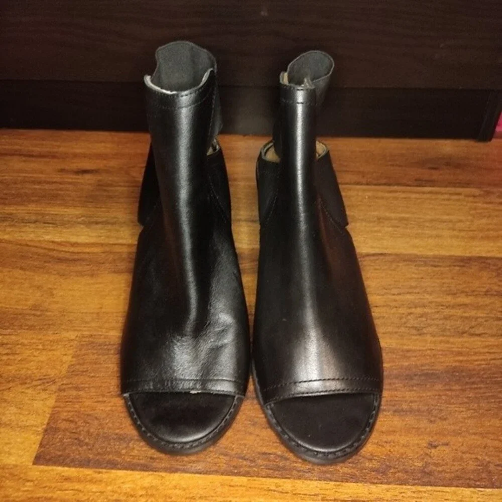 SIXTYSEVEN Black Genuine Leather Peep Toe Booties Sandals Heels